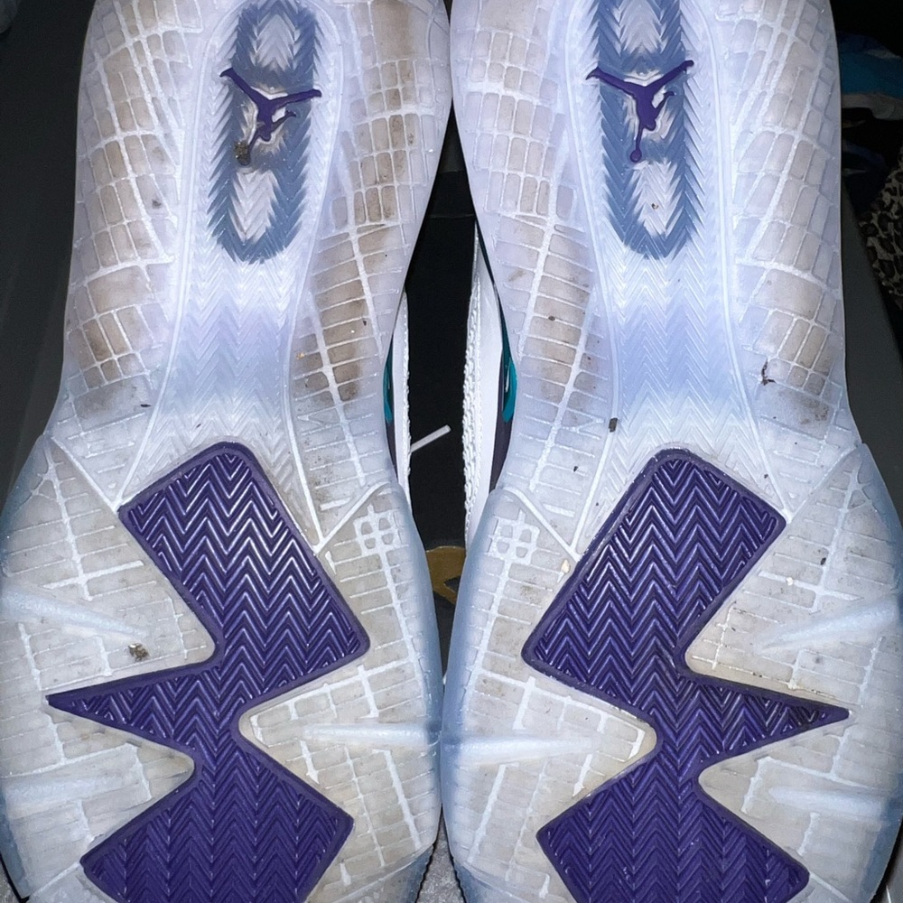 Jordan’s - Picture 4 of 7